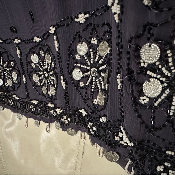 Free People elegant embroidered top - Picture 12 of 15